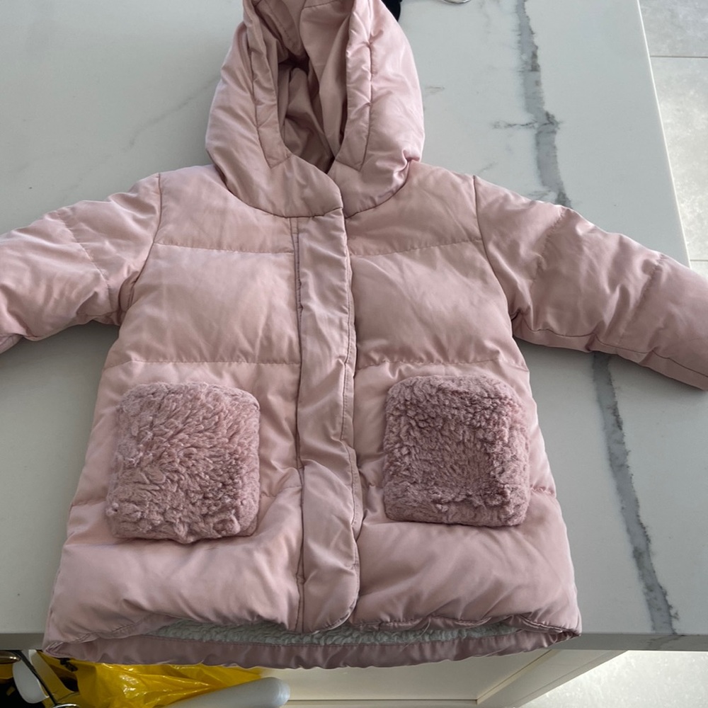 Gently worn Zara baby girl jacket light pink with fur pockets size 18/24 month
